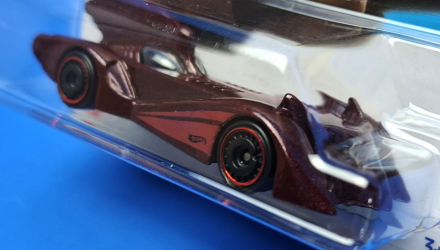 Машинка Базова Hot Wheels DC Batmobile Batman 1:64 HKG98 Dark Red - Retromagaz, image 3