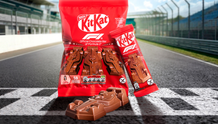 Батончик Kit Kat Formula 1 в Форме Машинки F1 66g - Retromagaz, image 1