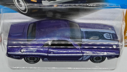 Машинка Базова Hot Wheels '70 Dodge Hemi Challenger Mopar '70s vs. '90s 1:64 HYY96 Purple - Retromagaz, image 4