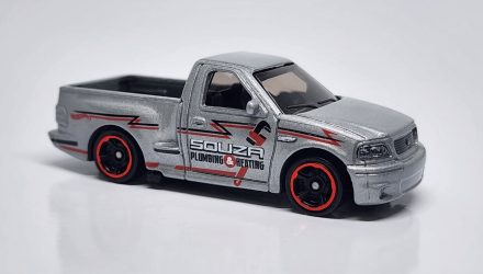 Машинка Базова Hot Wheels '99 Ford F-150 SVT Lightning The `90S 1:64 HTB07 Silver - Retromagaz, image 3