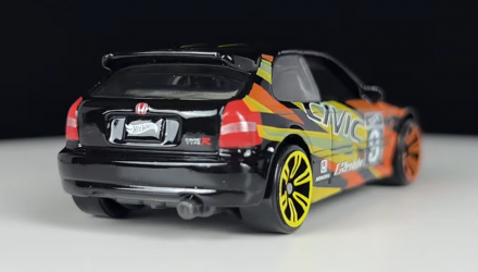 Тематична Машинка Hot Wheels '99 Honda Civic Type R (EK9) Neon Speeders 1:64 HLH72/HLH76 Black - Retromagaz, image 3