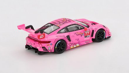 Машинка Premium MINI GT Porsche 911 GT3 R #77 AO Racing 2024 1:64 MGT01052 Pink - Retromagaz, image 2