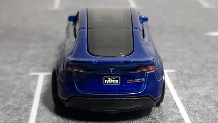 Машинка Базова Hot Wheels Tesla Model Y Green Speed 1:64 HTB80 Dark Blue - Retromagaz, image 5