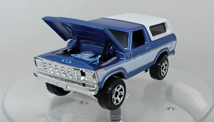 Тематична Машинка Matchbox 1978 Ford Bronco Moving Parts 1:64 FWD28/HVM87 White - Retromagaz, image 2