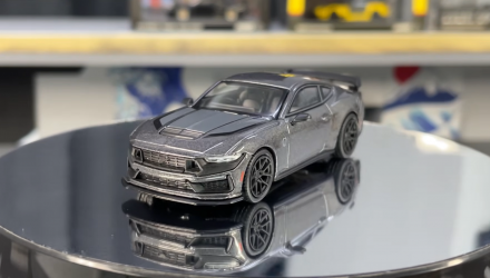 Машинка Premium MINI GT Ford Mustang Dark Horse 2024 1:64 MGT00957 Grey - Retromagaz, image 1
