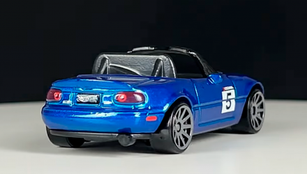 Тематична Машинка Hot Wheels '91 Mazda MX-5 Miata Japanese Classics 1:64 HLK17 Blue - Retromagaz, image 3