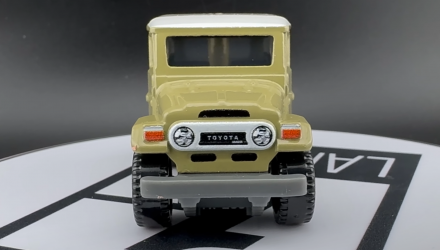 Тематическая Машинка Matchbox Toyota Land Cruiser FJ40 Moving Parts 1:64 FWD28/HVN18 Tan - Retromagaz, image 5