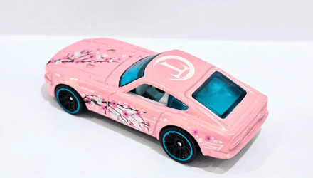 Машинка Базова Hot Wheels Datsun 240Z Art Cars 1:64 JBB66 Pink - Retromagaz, image 2