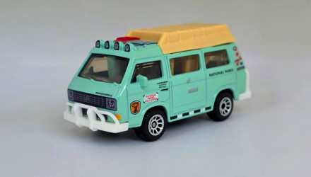 Тематична Машинка Matchbox 1986 Volkswagen T3 Vanagon Moving Parts 1:64 JHV32 Grey - Retromagaz, image 1