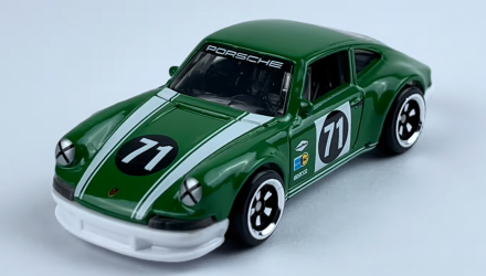 Тематична Машинка Hot Wheels 1971 Porsche 911 Vintage Racing Club 1:64 HRT81/HRV04 Green - Retromagaz, image 2