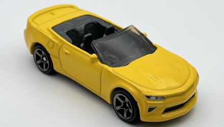 Машинка Большой Город Matchbox '16 Chevy Camaro Convertible Showroom 1:64 HLD41 Yellow - Retromagaz, image 5