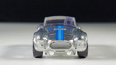 Машинка Базова Hot Wheels Shelby Cobra 427 S/C Zamac Rolling Metal 1:64 HTB53 Silver - Retromagaz, image 3