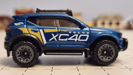 Машинка Базова Hot Wheels Volvo XC40 Recharge Green Speed 1:64 HTB79 Metallic Blue - Retromagaz, image 3