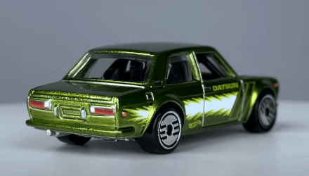 Тематическая Машинка Hot Wheels '71 Datsun 510 Ultra Hots 1:64 HDG52/HRX09 Green - Retromagaz, image 2