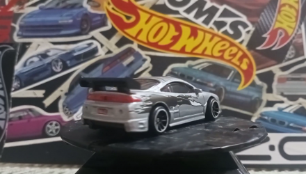 Тематическая Машинка Hot Wheels Mitsubishi 1995 Mitsubishi Eclipse Fast & Furious 1:64 JKX22 Silver - Retromagaz, image 2