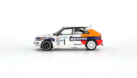 Машинка Premium MINI GT Lancia Delta HF Integrale Evoluzione #1 1993 Rallye Monte-Carlo 1:64 MGT01131 White - Retromagaz, image 3