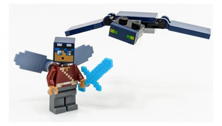 Конструктор Lego Фігурка Hero With Elytra Paper Bag Minecraft 662501 Новий - Retromagaz, image 1