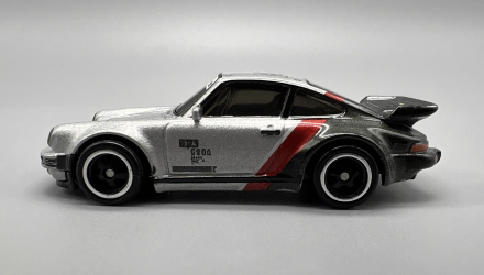 Машинка Premium Hot Wheels Cyberpunk 2077 Porsche 911 Turbo (930) Pop Culture 1:64 HXD95 Grey - Retromagaz, image 2