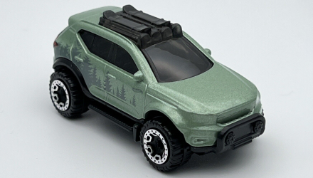 Машинка Базова Hot Wheels Volvo XC40 Recharge Mud Studs 1:64 HKG55 Green - Retromagaz, image 5