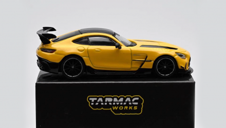 Машинка Premium Tarmac Works Mercedes-Benz AMG GT Black Series GLOBAL64 1:64 T64G-042-SHMEE Yellow - Retromagaz, image 4