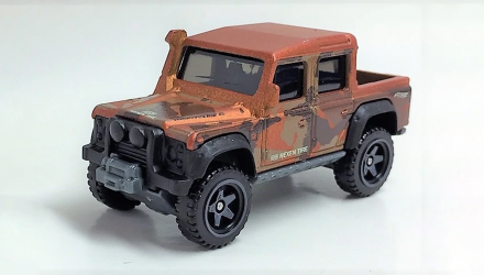 Машинка Базовая Hot Wheels '15 Land Rover Defender Double Cab Baja Blazers 1:64 FYF52 Orange - Retromagaz, image 3