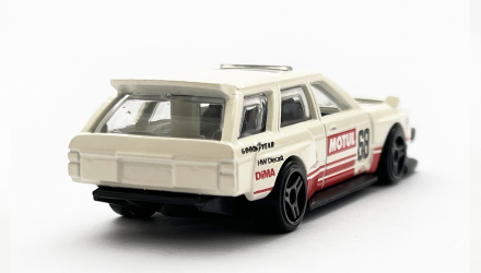 Машинка Базовая Hot Wheels Nissan Maxima Drift Car Wagons 1:64 HCT17 White - Retromagaz, image 3