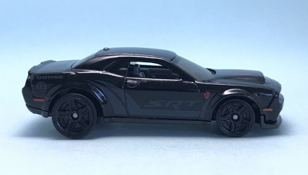 Машинка Базовая Hot Wheels '18 Dodge Challenger SRT Demon Muscle Mania 1:64 HKK90 Black - Retromagaz, image 5