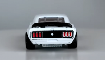 Машинка Premium Hot Wheels 1969 Ford Mustang Boss 302 Fast & Furious 1:64 HYP71 White - Retromagaz, image 6