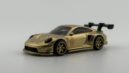 Машинка Premium Hot Wheels Porsche 911 GT3 R Deutschland Design 1:64 JKF45 Gold - Retromagaz, image 1