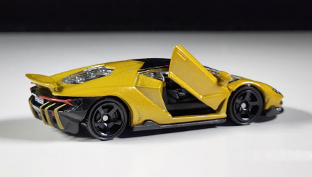 Тематична Машинка Matchbox Lamborghini Centenario Moving Parts 1:64 JBW86 Gold - Retromagaz, image 2