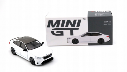 Машинка Premium MINI GT BMW M5 (G90) 1:64 MGT01092 White - Retromagaz, image 4
