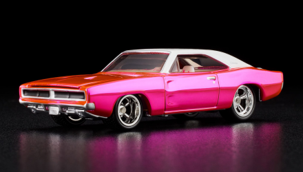 Машинка Premium Hot Wheels 1969 Dodge Charger R/T Red Line Club RLC 1:64 JCP32 Pink - Retromagaz, image 1