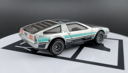 Машинка Базовая Hot Wheels DMC Delorean Zamac Treasure Hunts Rolling Metal 1:64 HTF28 Silver - Retromagaz, image 2