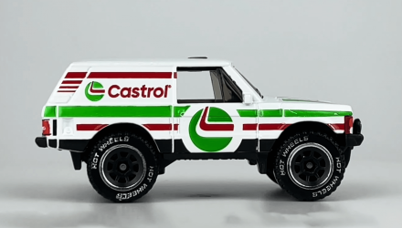 Тематична Машинка Hot Wheels Range Rover Classic Castrol Speed Graphics 1:64 HRT08 White - Retromagaz, image 3