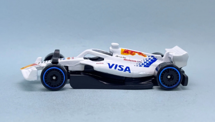 Машинка Базовая Hot Wheels Visa Cash App Racing Bulls Formula One Team 1:64 JJJ35 White - Retromagaz, image 2