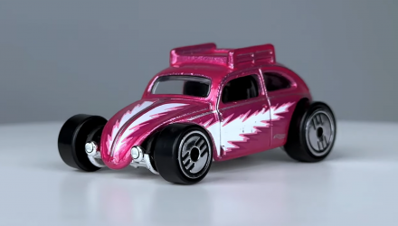 Тематическая Машинка Hot Wheels Custom Volkswagen Beetle Ultra Hots 1:64 HDG52/HRX15 Pink - Retromagaz, image 1