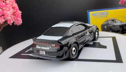 Машинка Premium Matchbox 2023 Dodge Charger Pursuit Collectors 1:64 JJW01 Black - Retromagaz, image 2