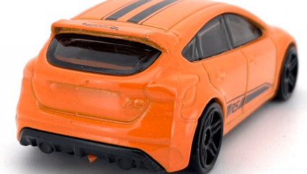 Машинка Базовая Hot Wheels Ford Focus RS Hatchbacks 1:64 HCX73 Orange - Retromagaz, image 3