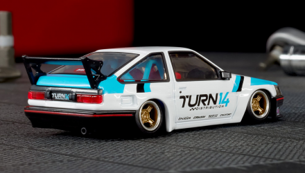 Машинка Premium Hot Wheels Toyota Corolla Levin (AE86) Custom Elite 64 1:64 JCV06 White - Retromagaz, image 3