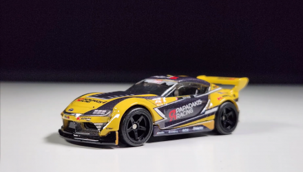 Машинка Premium 2шт Hot Wheels '20 Toyota GR Supra Trueno та Fleet Street Team Transport 1:64 JHX87 Yellow - Retromagaz, image 5