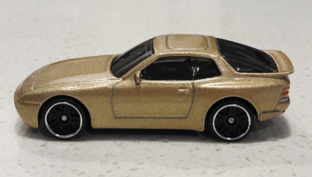 Машинка Базовая Hot Wheels '89 Porsche 944 Turbo Porsche 1:64 GHF07 Gold - Retromagaz, image 4