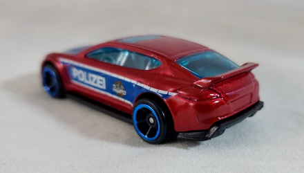 Машинка Базова Hot Wheels Porsche Panamera Polizei Rescue 1:64 FYC86 Red - Retromagaz, image 3