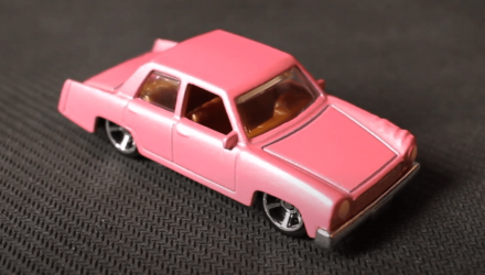 Машинка Базовая Hot Wheels The Simpsons Family Car Screen Time 1:64 DTX37 Pink - Retromagaz, image 1