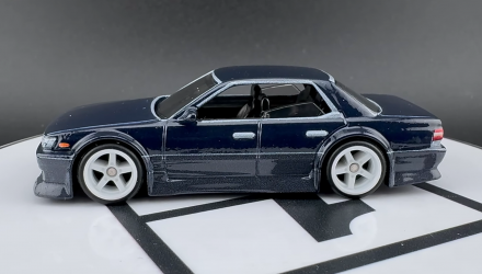 Машинка Premium Hot Wheels Nissan Nissan Laurel C33 Boulevard 1:64 JBL10 Black - Retromagaz, image 3