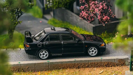 Машинка Premium Tarmac Works Mitsubishi Mitsubishi Lancer GSR Evolution III GLOBAL64 1:64 T64G-050-BK Black - Retromagaz, image 3