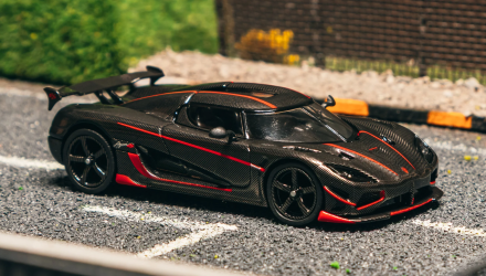 Машинка Premium Tarmac Works Koenigsegg Agera RS Black Carbon Fiber 1:64 T64G-TL005-BCF Black - Retromagaz, image 4