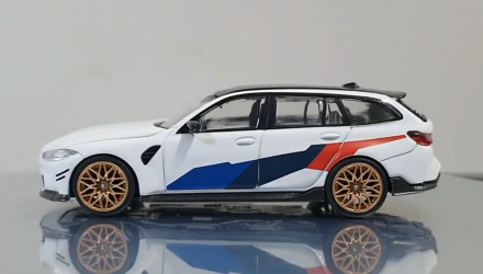 Машинка Premium MINI GT BMW M3 M Performance Touring 1:64 MGT00776-CH White - Retromagaz, image 3