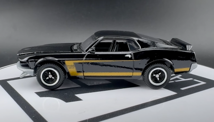 Тематическая Машинка Matchbox 1969 Ford Mustang Boss 302 Moving Parts 1:64 FWD28/HVN03 Black - Retromagaz, image 3