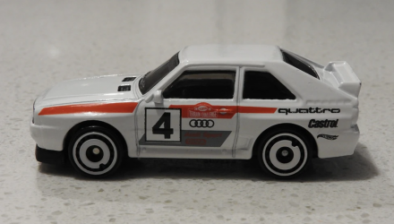 Машинка Базова Hot Wheels '84 Audi Sport Quattro Baja Blazers 1:64 FWG04 White - Retromagaz, image 4