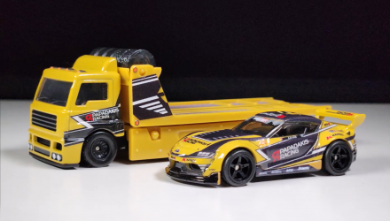 Машинка Premium 2шт Hot Wheels '20 Toyota GR Supra Trueno та Fleet Street Team Transport 1:64 JHX87 Yellow - Retromagaz, image 1